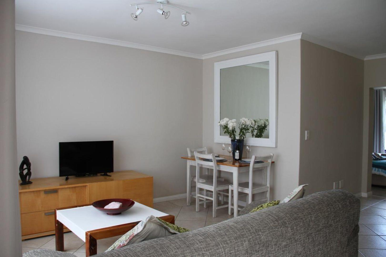 1 Bedroom Property for Sale in Bloubergrant Western Cape